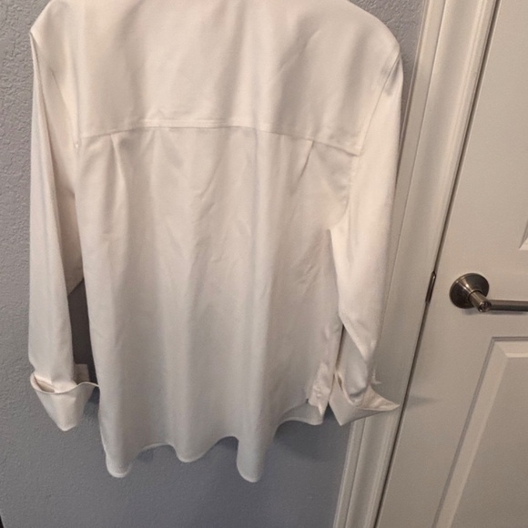 Chico's Crisp White Blouse - Picture 2 of 3
